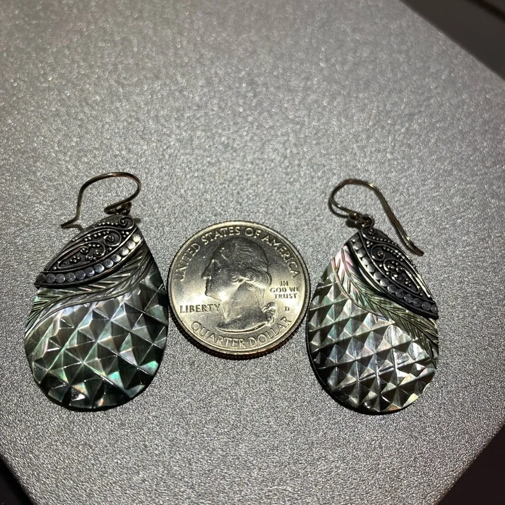 SAMUEL B. Silver Abalone 💧 Shaped Dangle Earrings